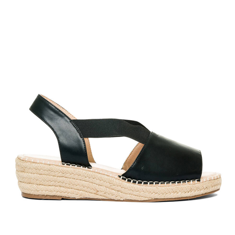 Black faux leather sandals with jute wedge 