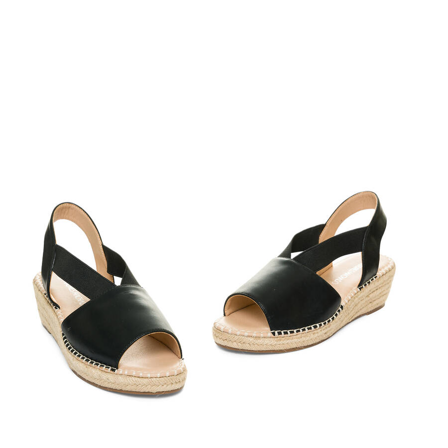 Black faux leather sandals with jute wedge 