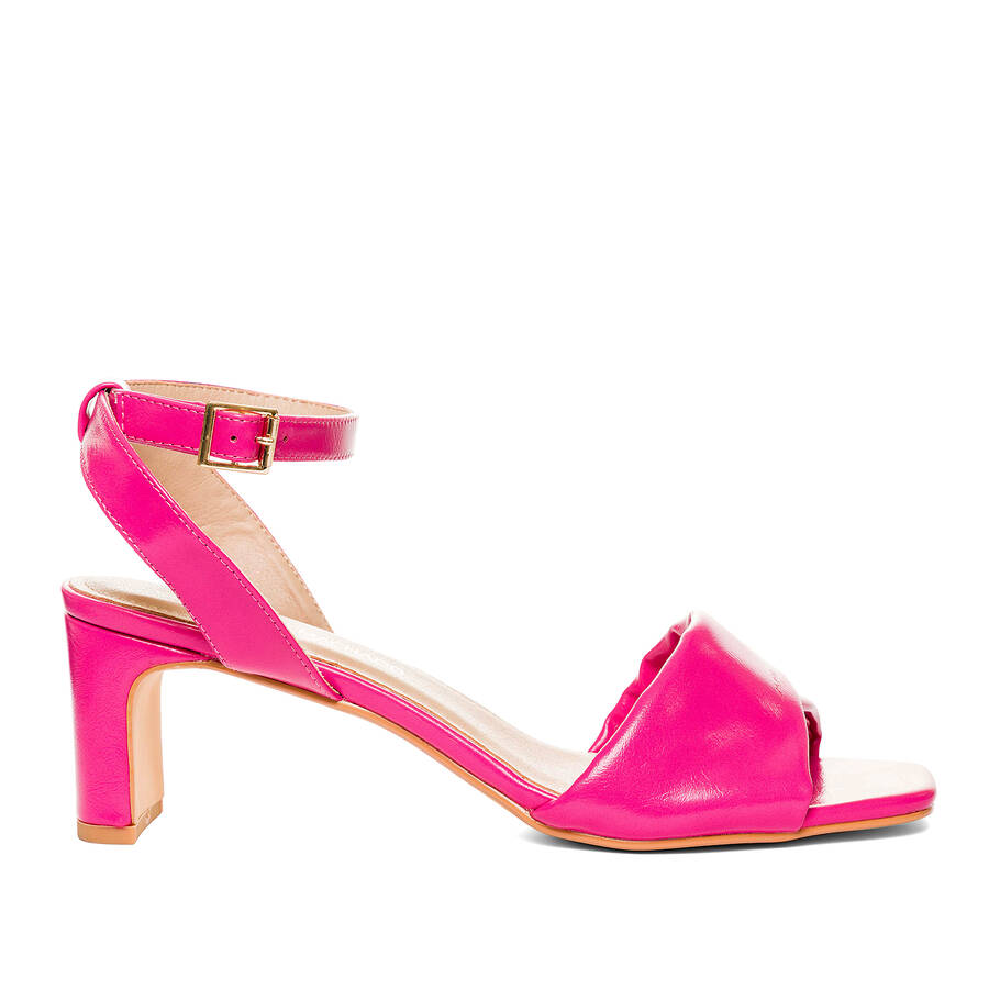 Pink faux leather sandals 