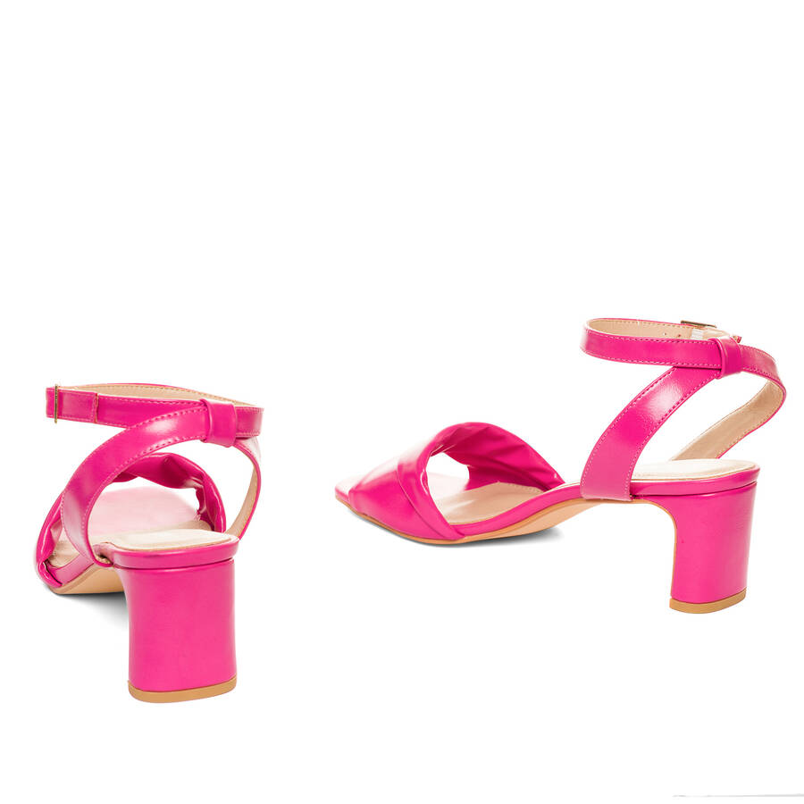 Pink faux leather sandals 