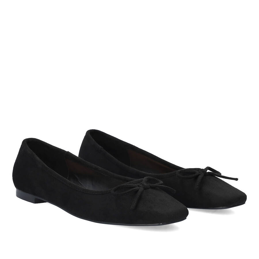 Flat ballerinas in black faux suede 