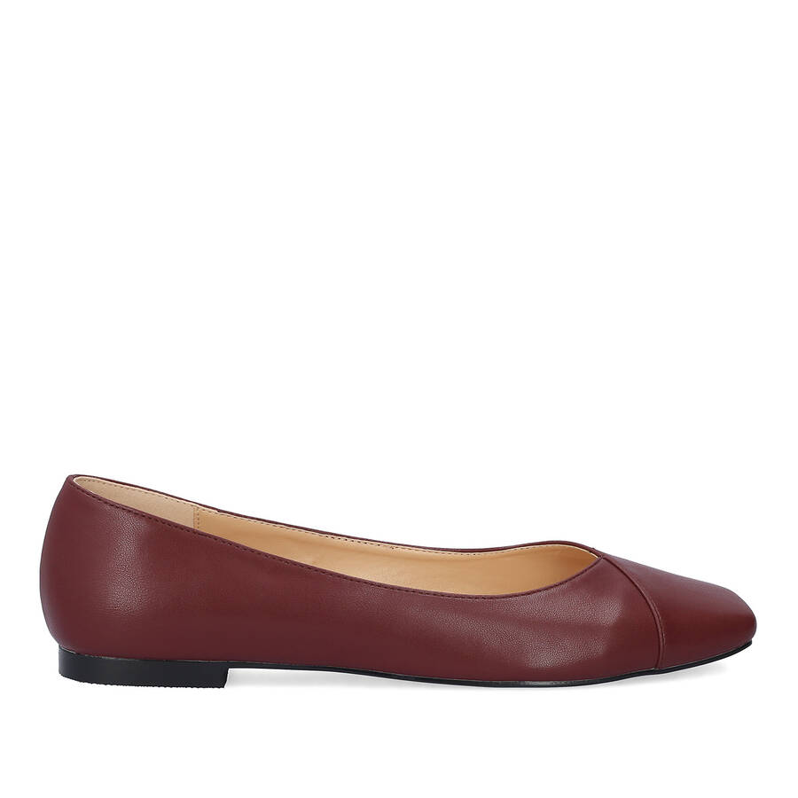 Burgundy faux leather ballerina 