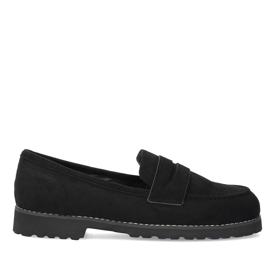 Moccasins in black faux suede and track sole 