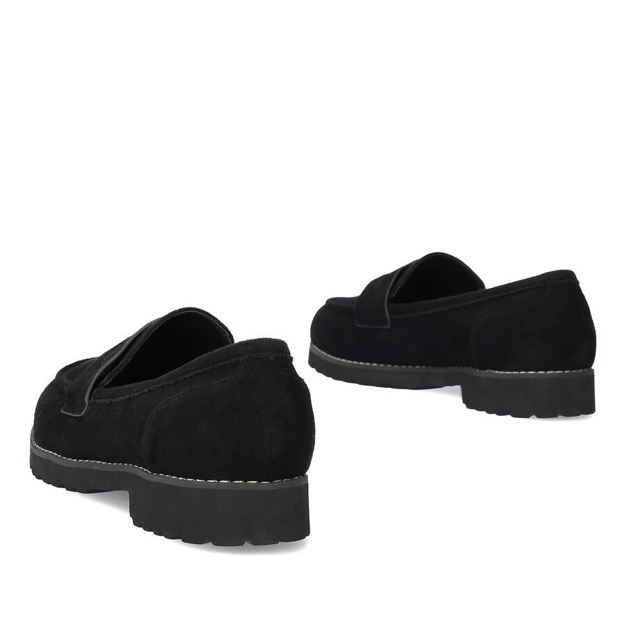 Moccasins in black faux suede and track sole 