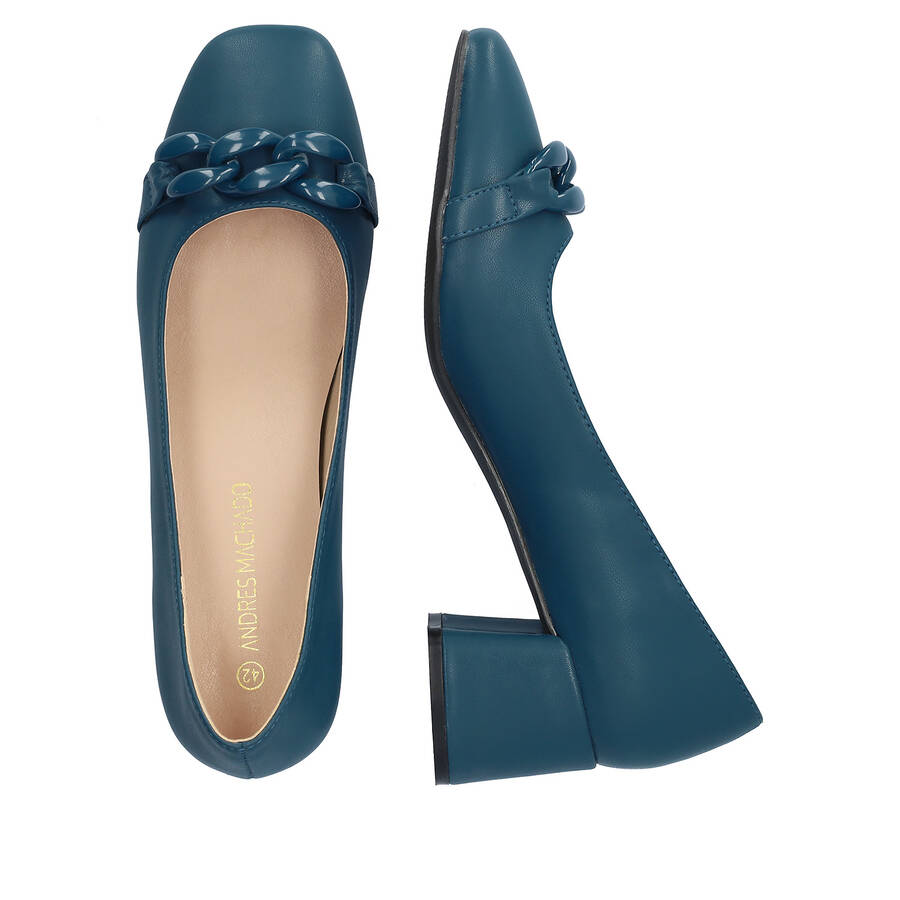 Pumps aus blauem Lederimitat 