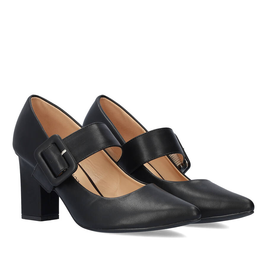 Classic pumps in black faux leather 