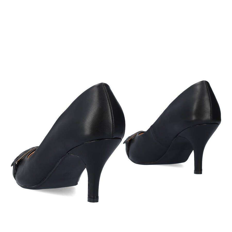 Heeled shoes in black faux leather 