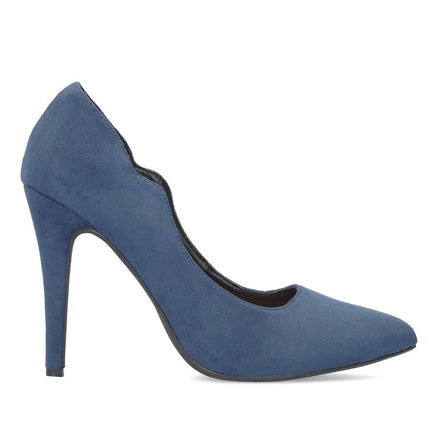 Fine tip stilettos in dark blue faux suede. 