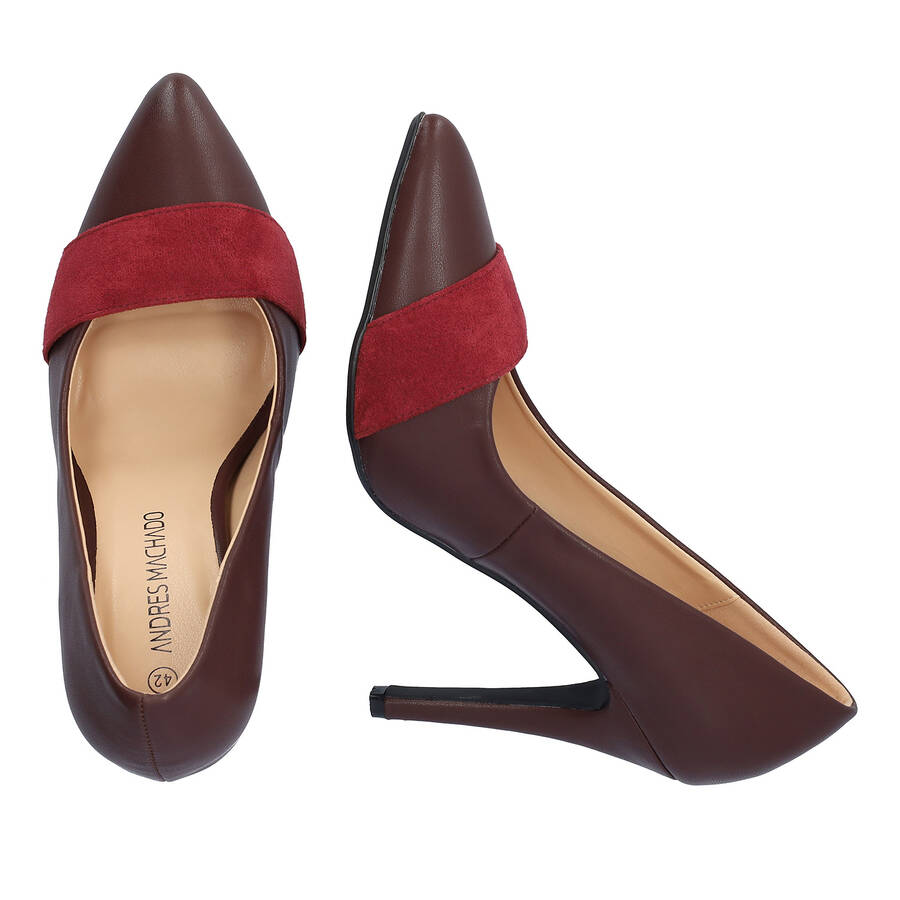 Fine tip stilettos in burgundy faux leather 