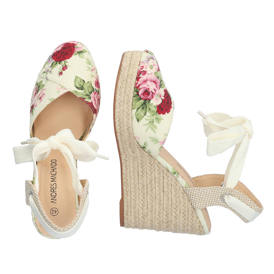 Beige fabric espadrille with jute wedge 