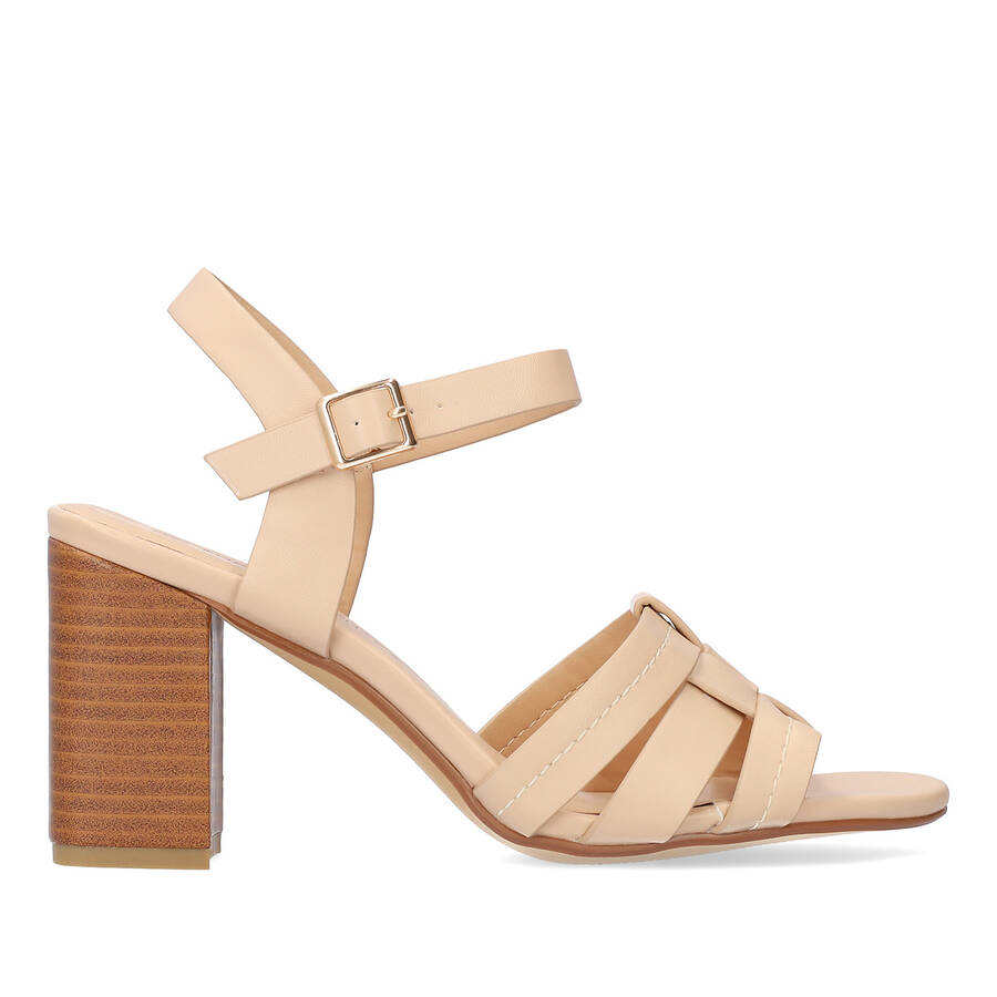 Soft nude colored sandals with squared heel 