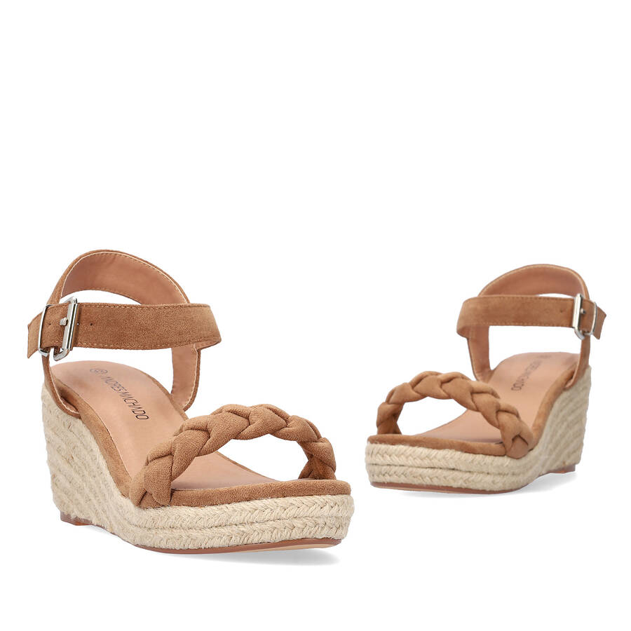 Brown faux suede sandal with a jute wedge 