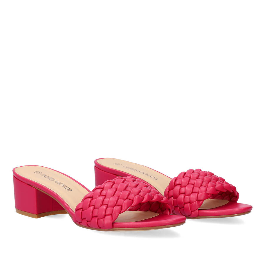 Squared heel mule in soft fuxia material 