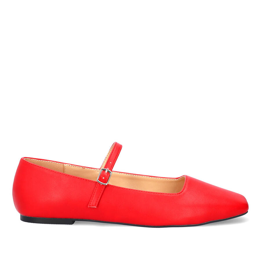 Flat red ballerinas made in soft faux leather 