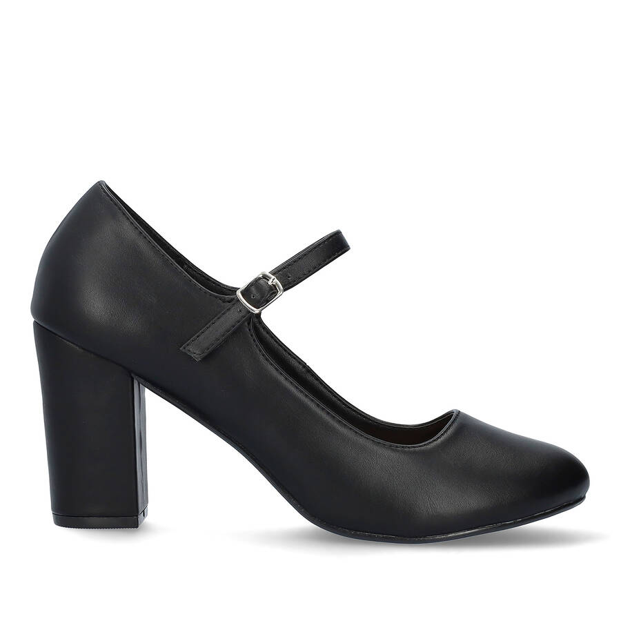 Heeled Mary Jane in black coloured soft faux leather 