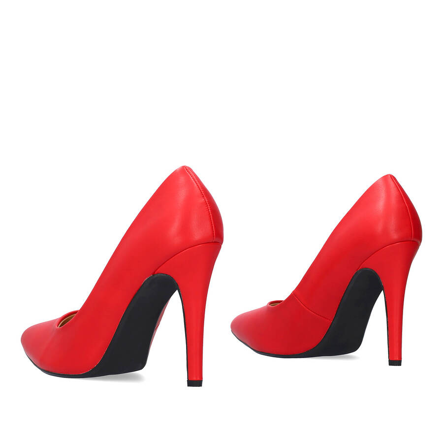 Red soft faux leather heeled pumps 