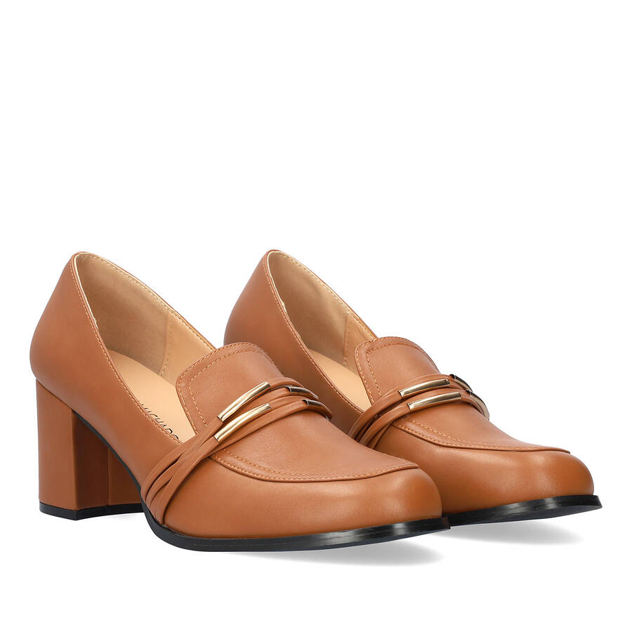 Heeled loafer in camel soft faux leather 