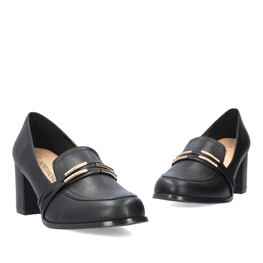 Heeled loafer in black soft faux leather 