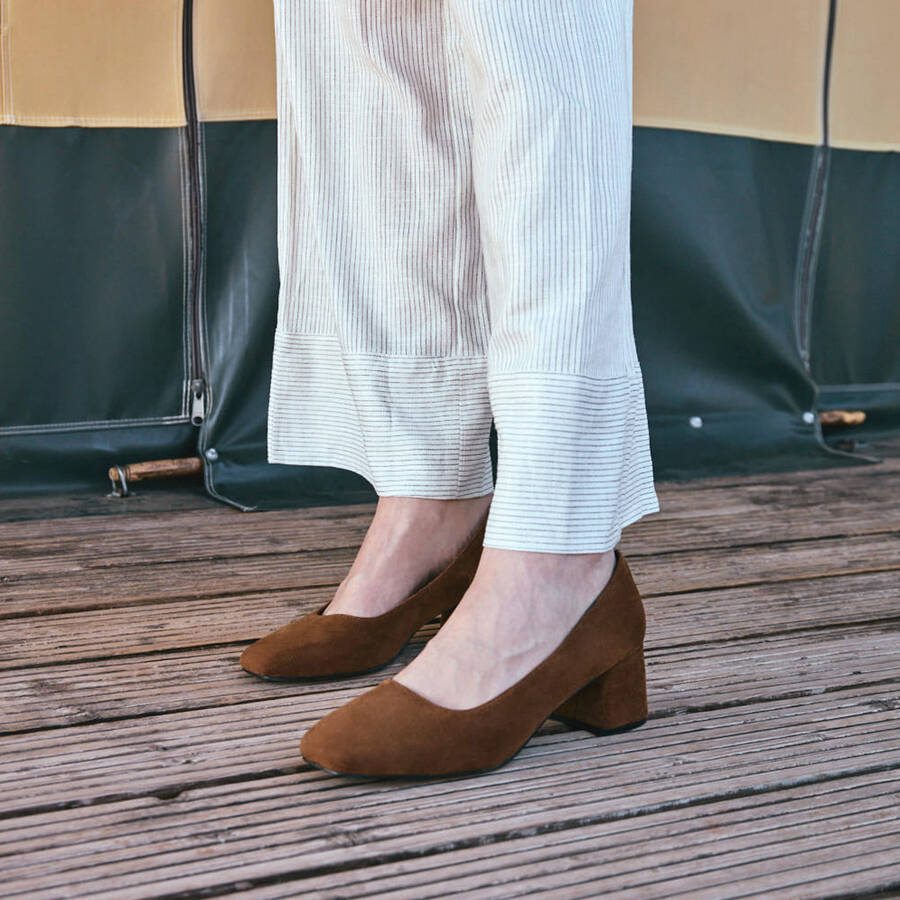 Brown faux suede heeled pumps 