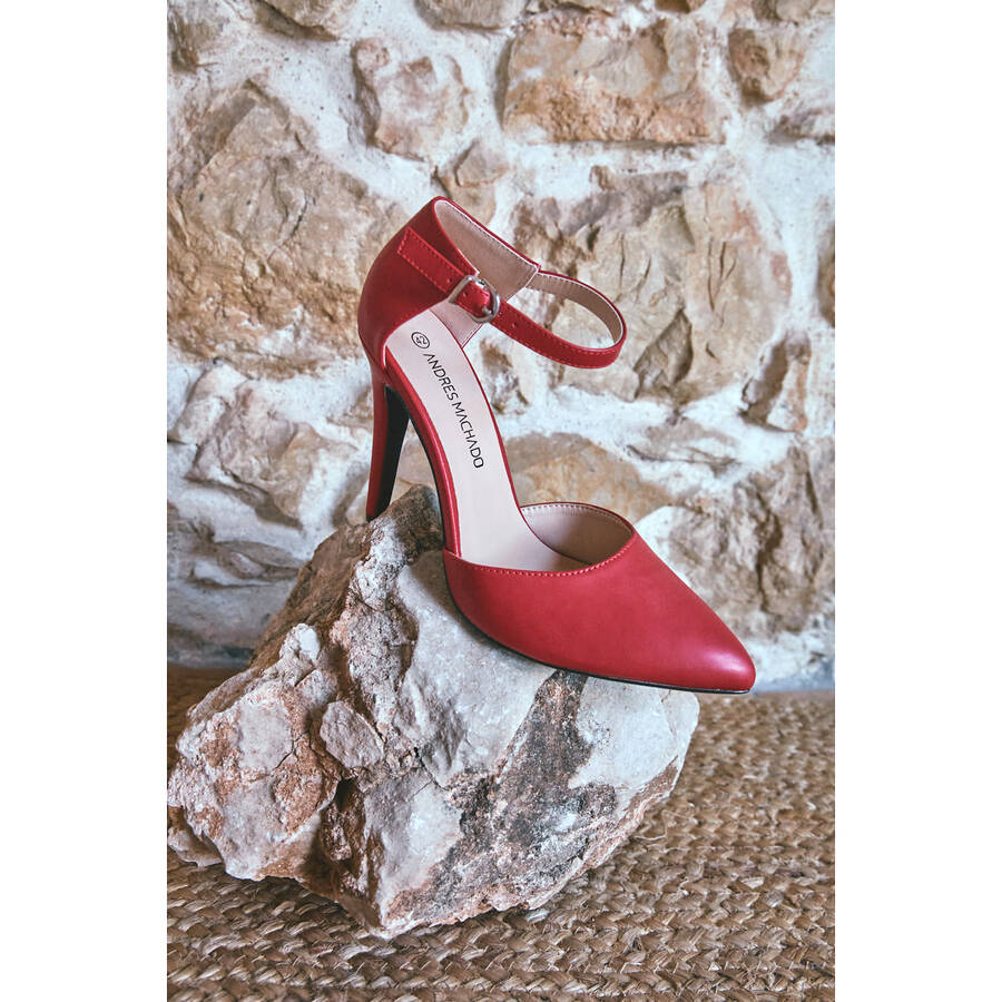 Red soft faux leather pumps 