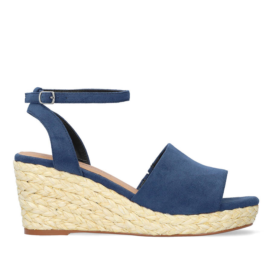 Blue faux suede sandal with a jute wedge 