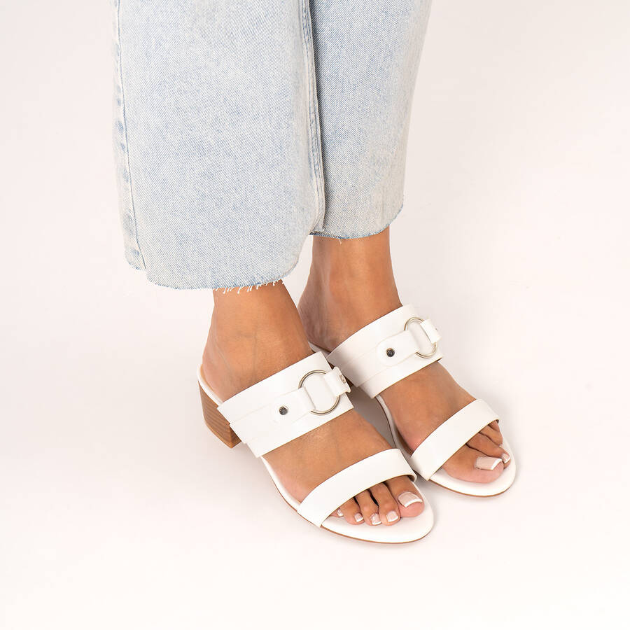 Square-heeled white colour mule 