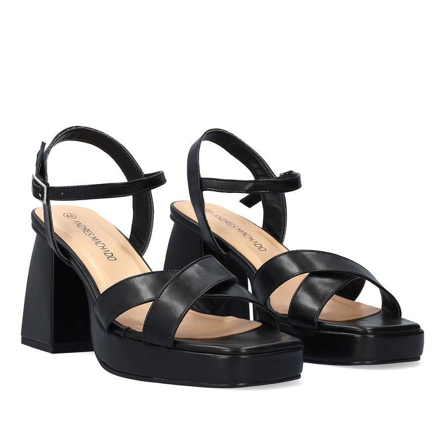 Sandales en simili cuir noir avec talon large et plateforme 