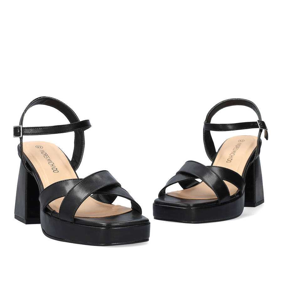 Sandales en simili cuir noir avec talon large et plateforme 