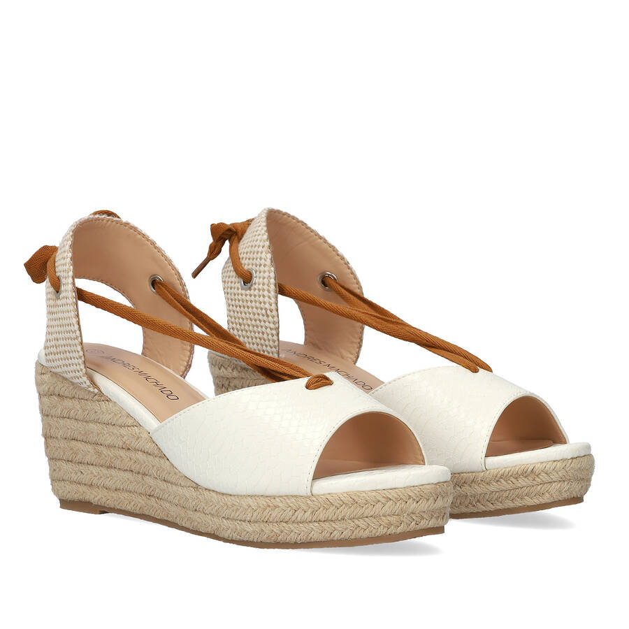 Soft combined white sandals with jute wedge 