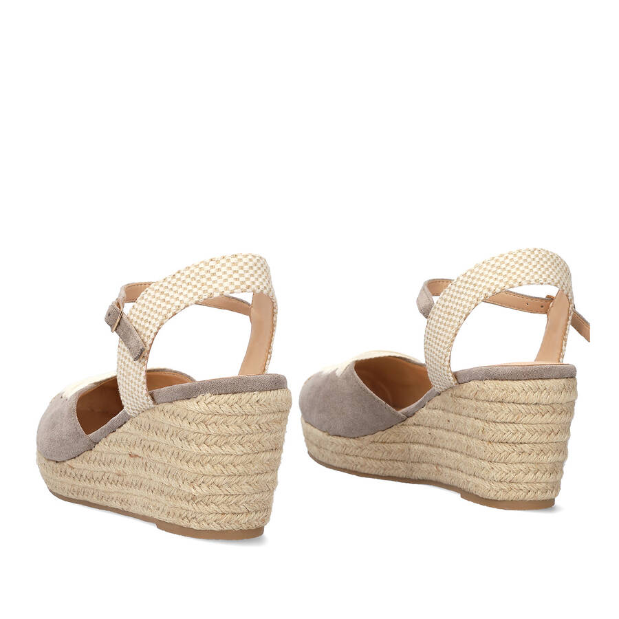 Grey suede espadrilles with jute wedge 