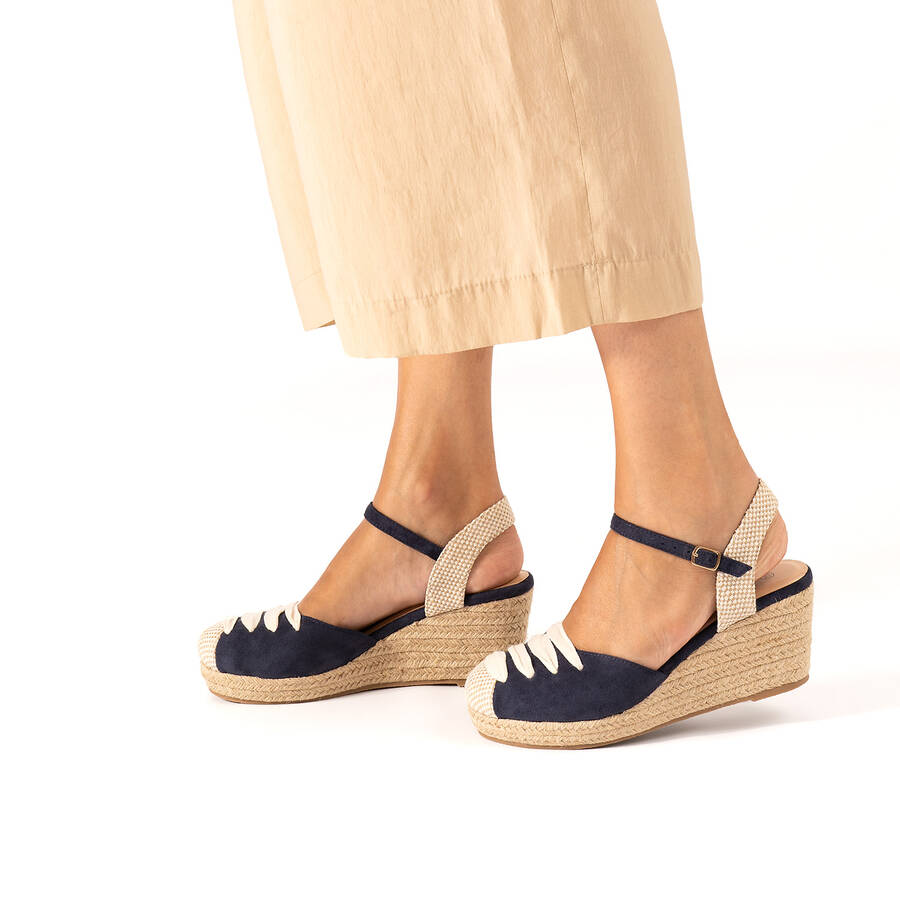 Navy suede espadrilles with jute wedge 