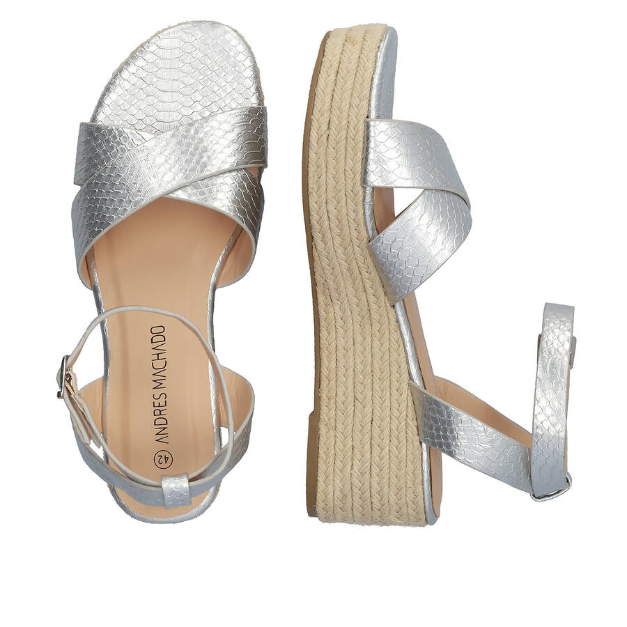 Silver sandals in soft coco material and jude wedge 