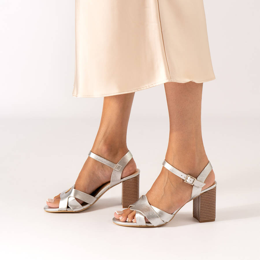 Square heeled soft silver colour sandal 