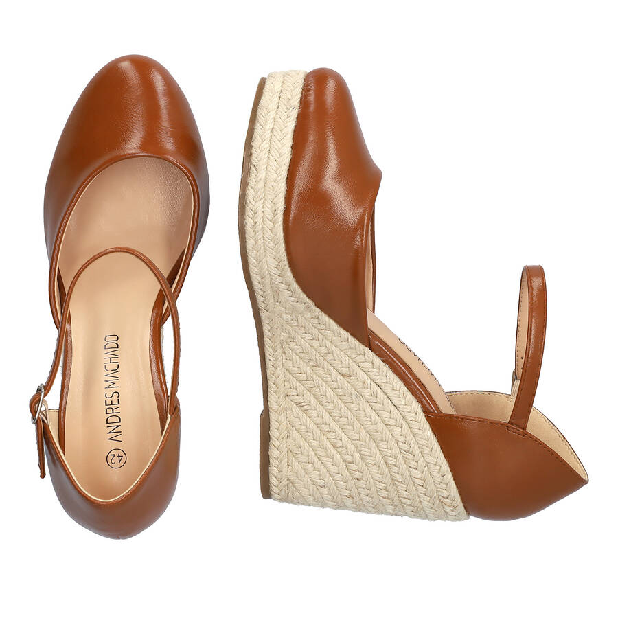 Brown soft espadrilles with jute wedge 