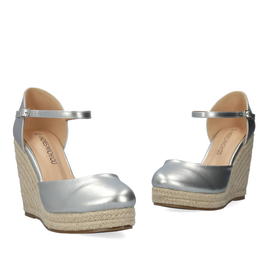 Silver soft espadrilles with jute wedge 