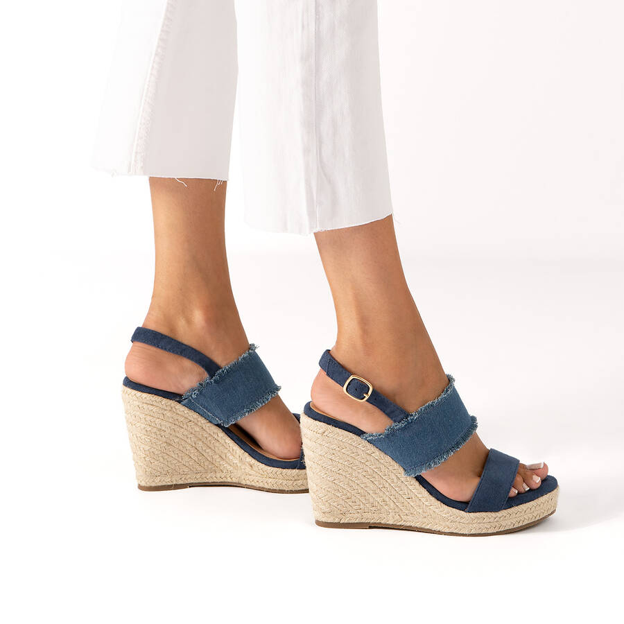 Suede blue sandal with jute wedge 