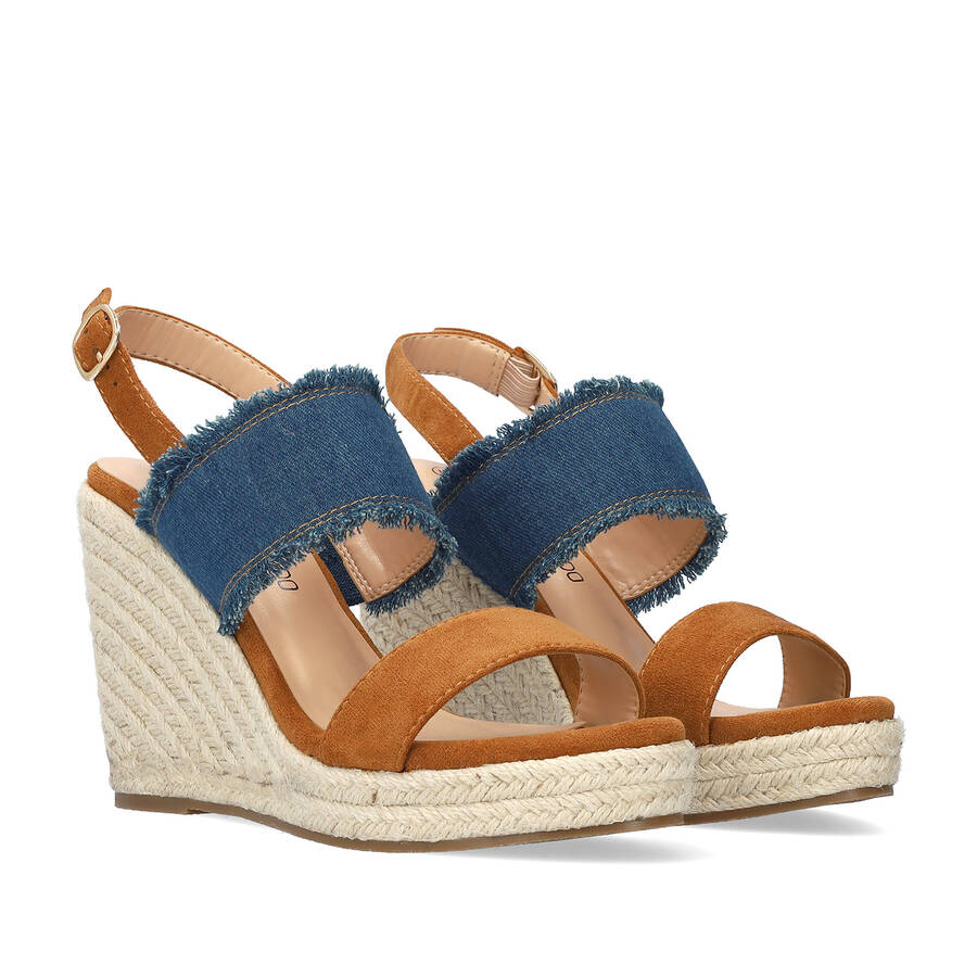 Suede brown sandal with jute wedge 