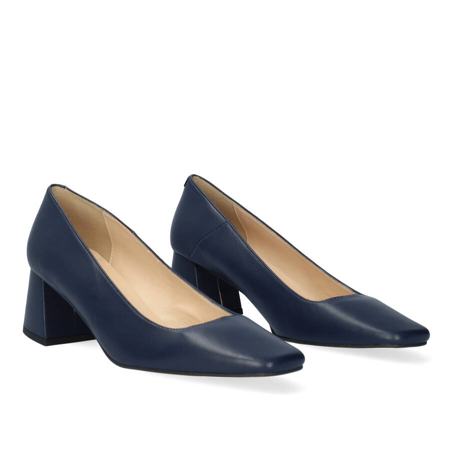 Heeled shoe in navy leather 