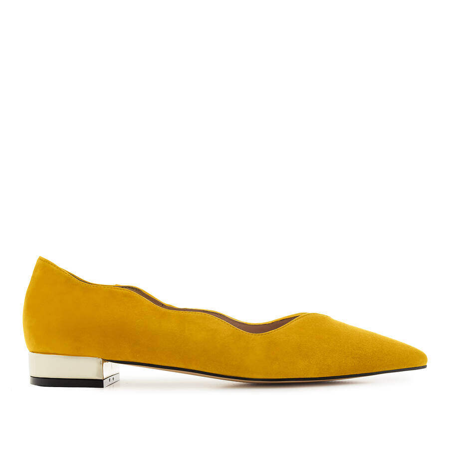 Waved Upper Ballet Flats in Mustard Nappa Leather 