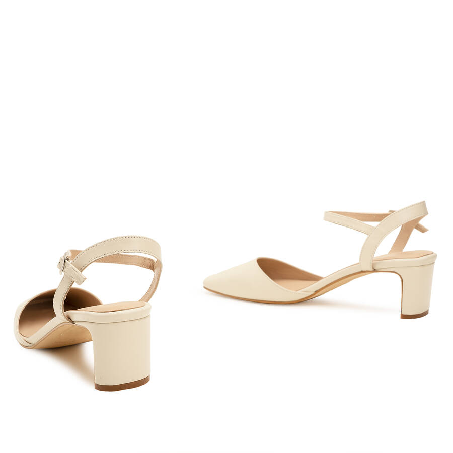 Slingback Heeled Shoes in Off White Leather 