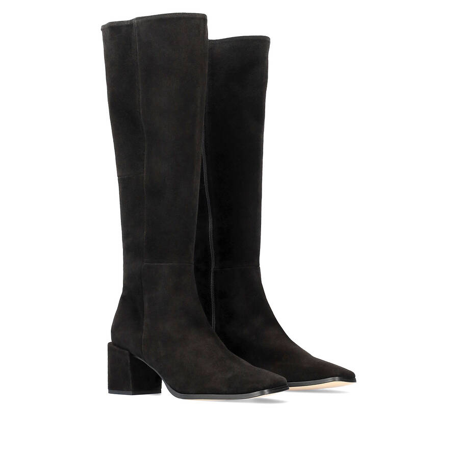 Knee-high black split leather boots 