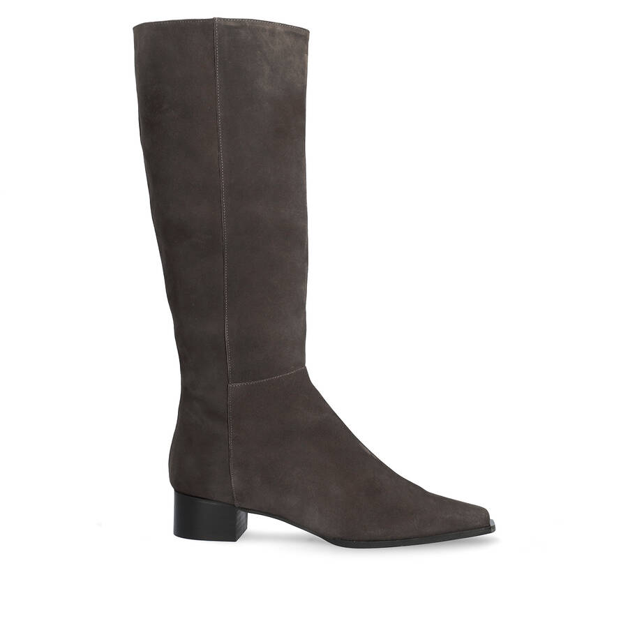 Knee-high boots in dark grey split leather 