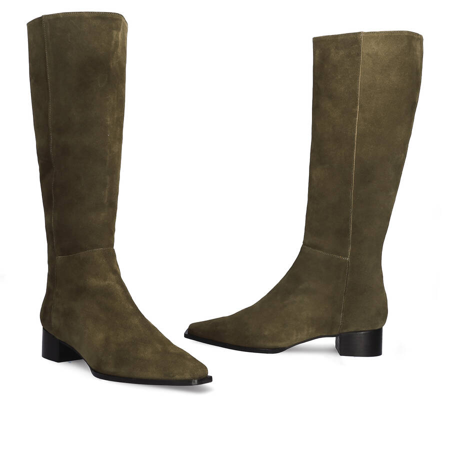 Knee Boots aus grünem Wildleder 