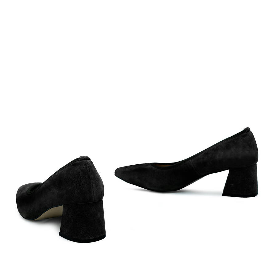 Stilettos in Black Split leather 