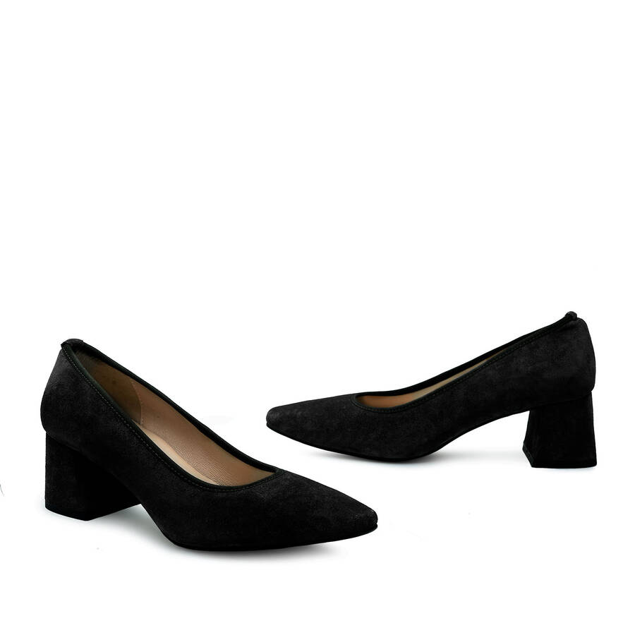 Stilettos in Black Split leather 