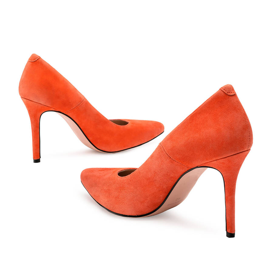 Heeled Shoes in Coral Suede 