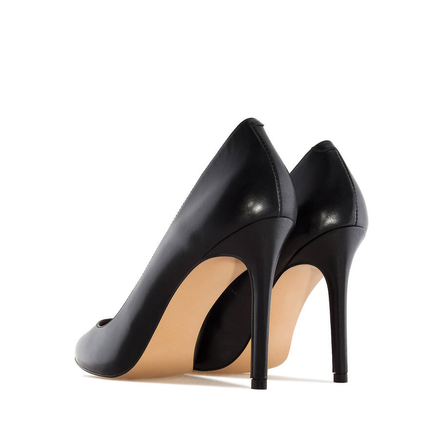 Heeled Shoes in Black Nappa Leather 