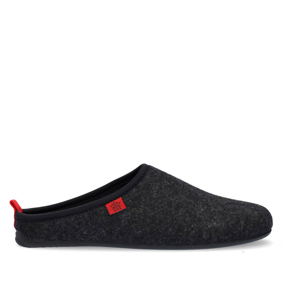 Unisex Black Felt Slippers 