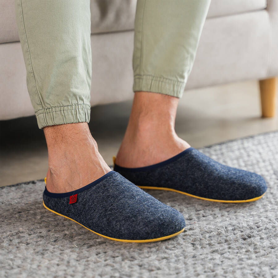 Chaussons Unisex en Feutre Bleu Marine 