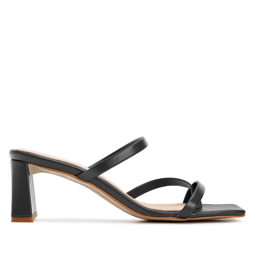 Heeled Mules in Black Leather with Square Toe 